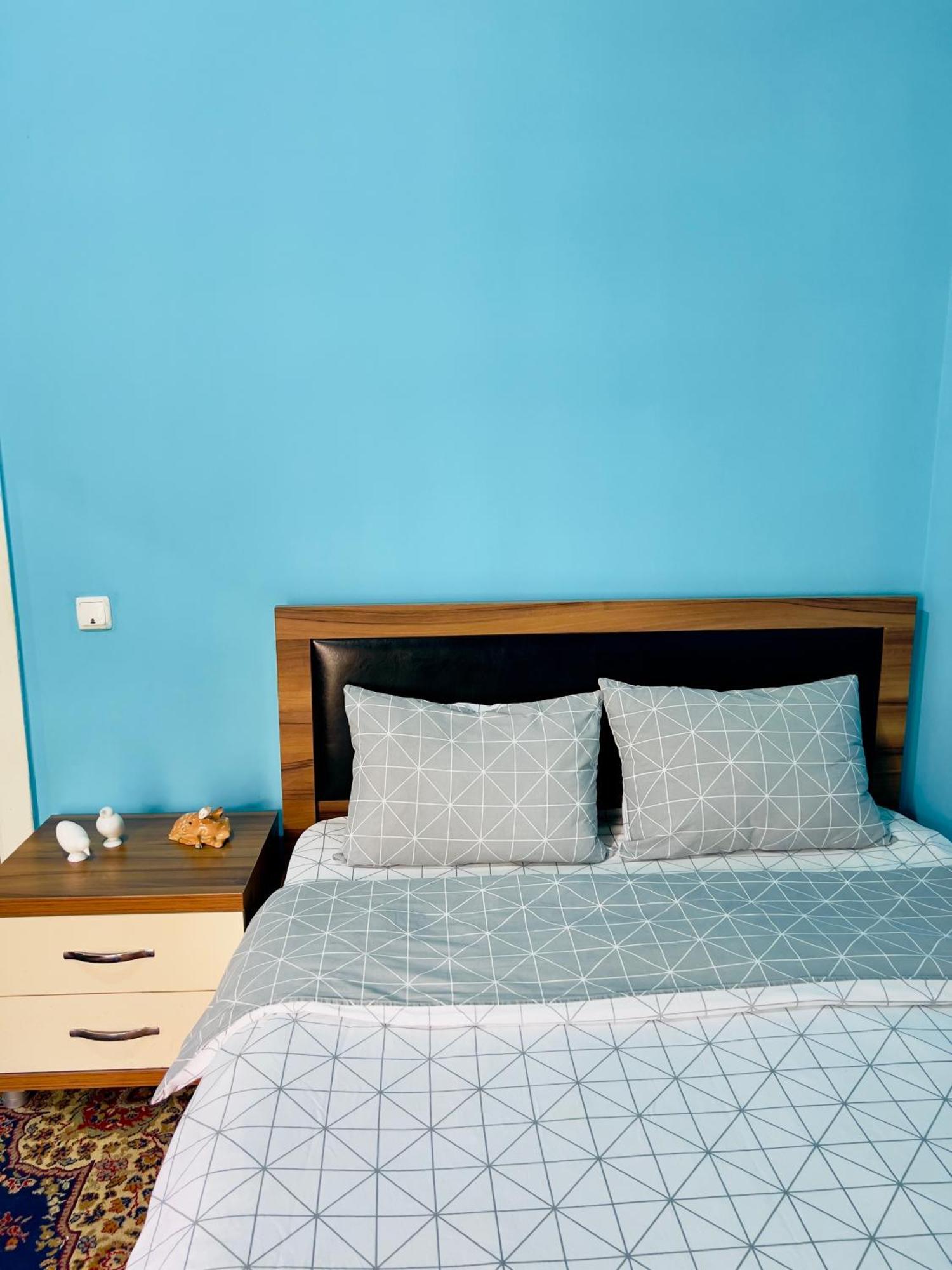 Apartment Maisi Batumi Exterior photo